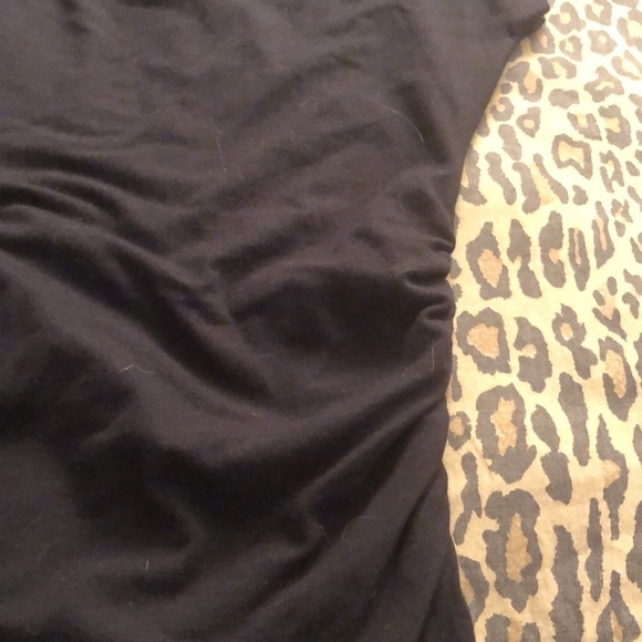 Micheal Kors size large black top with zippers on the shoulders NWOT - Picture 5 of 10